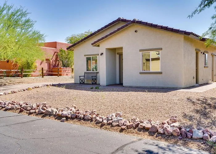 Vacation W/ Community Pool! Holiday home