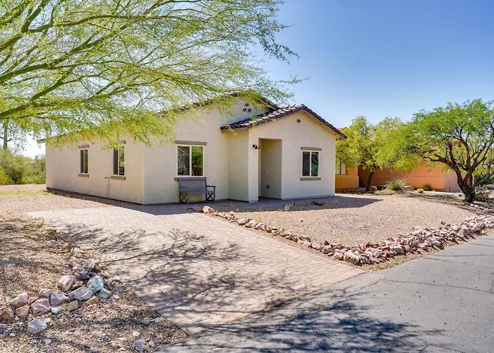 Vacation W/ Community Pool! Holiday home